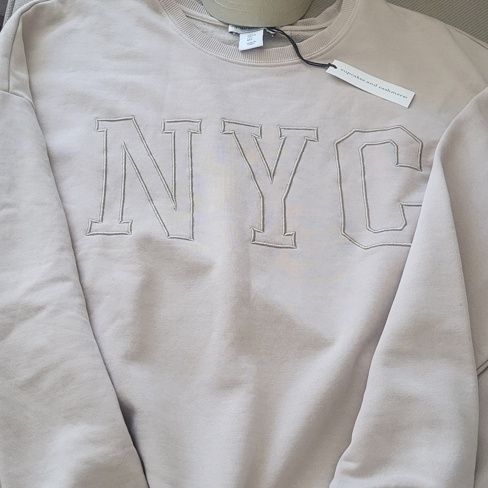 Capcake and Cashmere NYC Beige Embroidered Sweatshirt